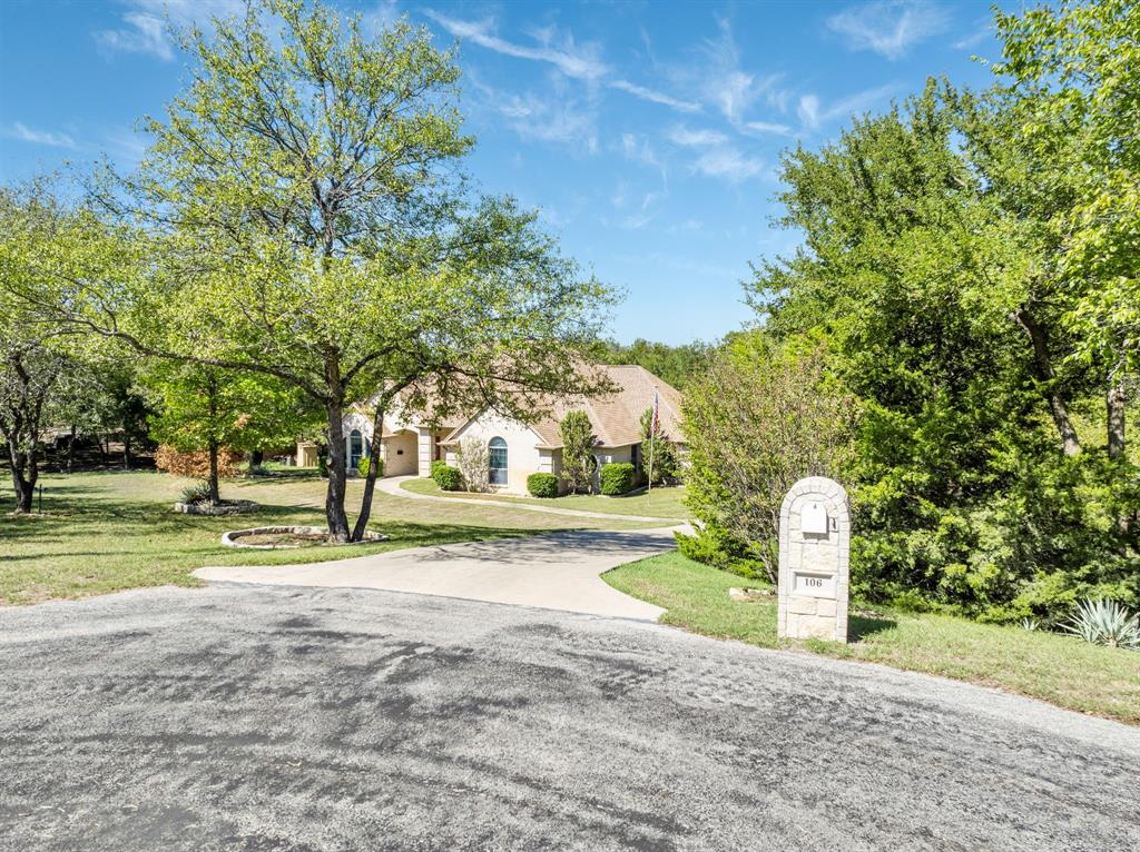 106 Woodhaven Court