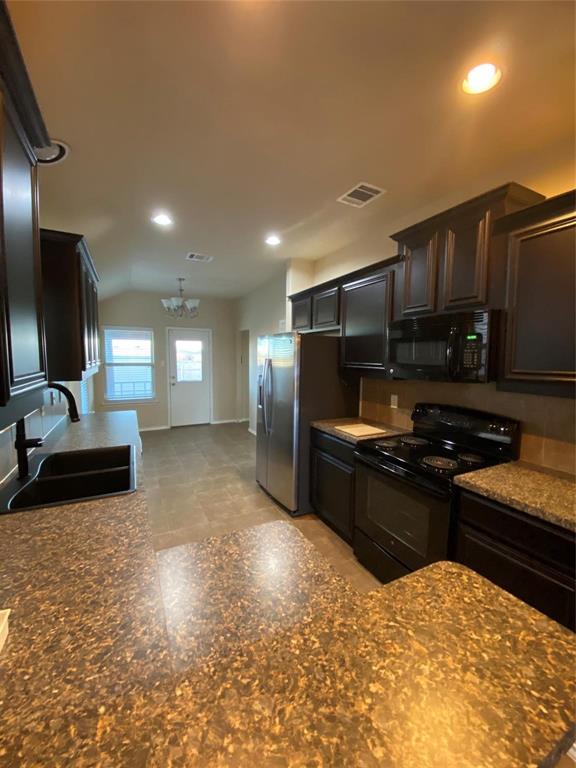 1712 River Oak Lane