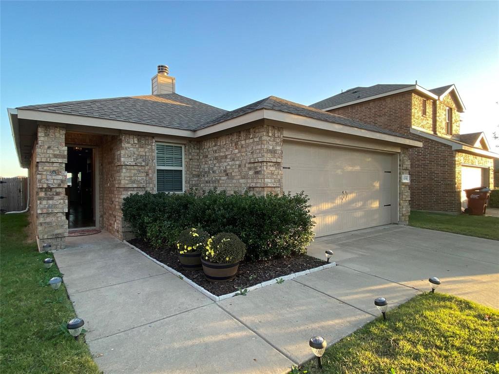 1712 River Oak Lane