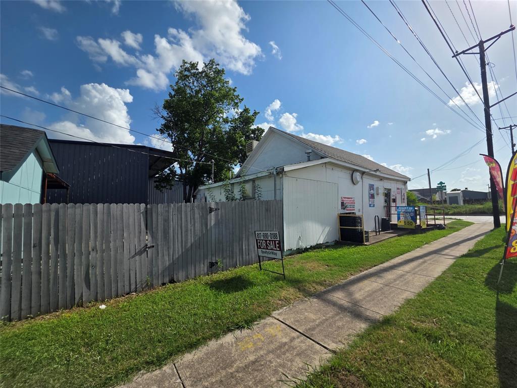 Worth Heights Add - Commercial Sale