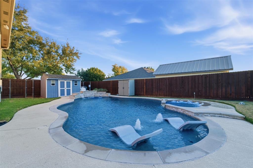 1004 Cedar Ridge Lane