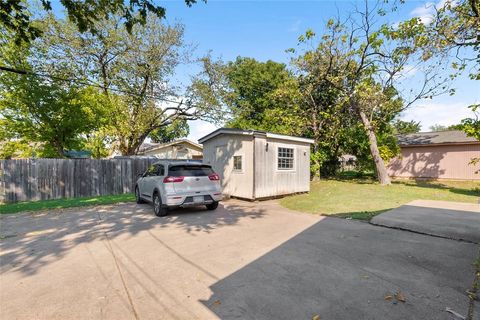 A home in Duncanville