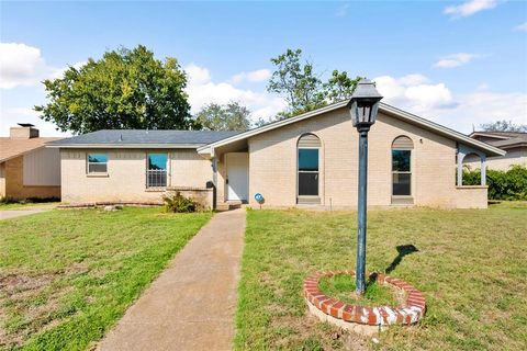 A home in Duncanville