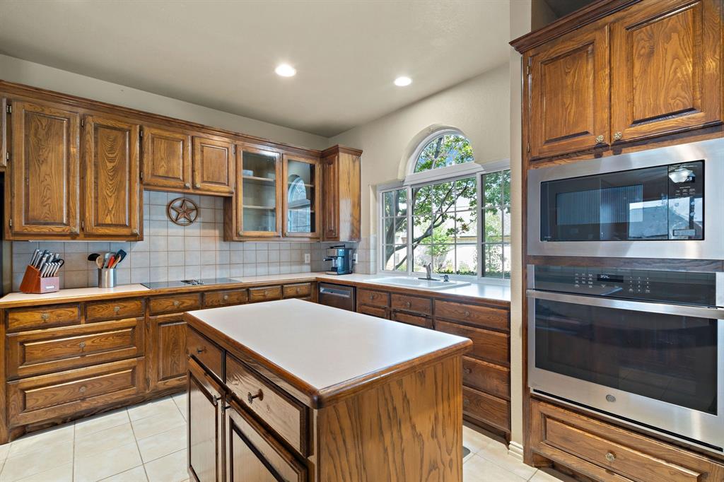 8801 Saint Annes Court