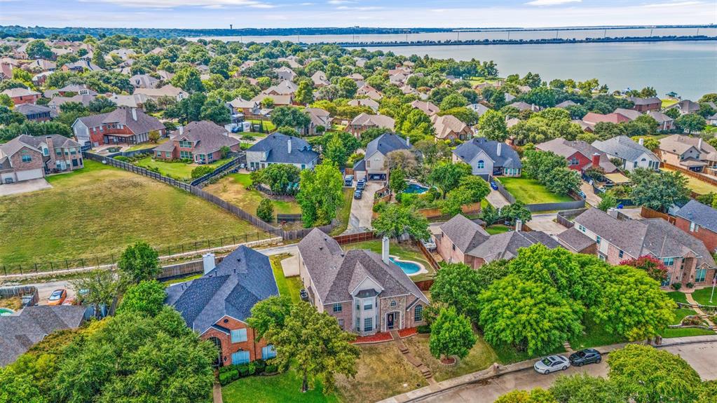 Hillcrest Shores II - Residential Lease