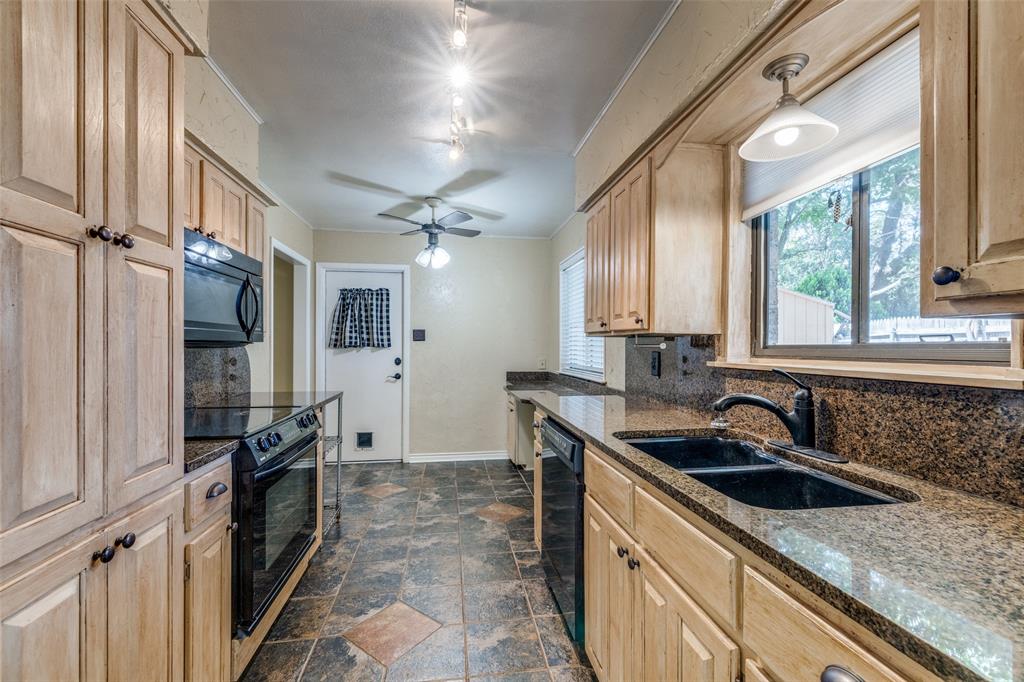 2602 Brentwood Circle