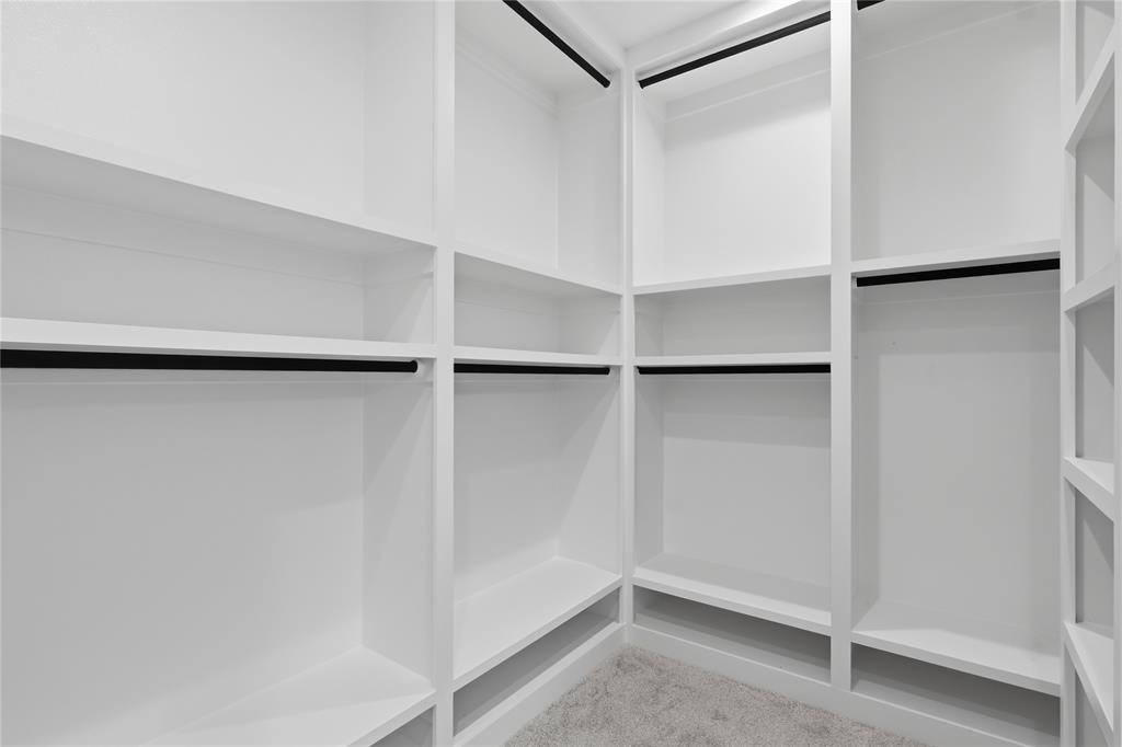 E A GRACEY EST - Residential