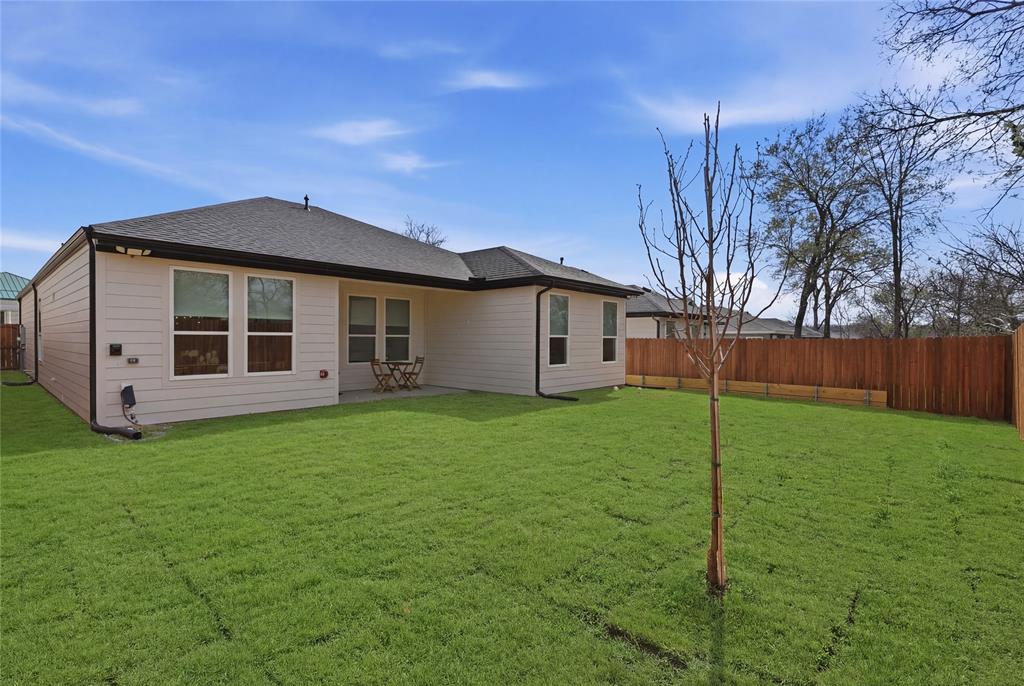 E A GRACEY EST - Residential