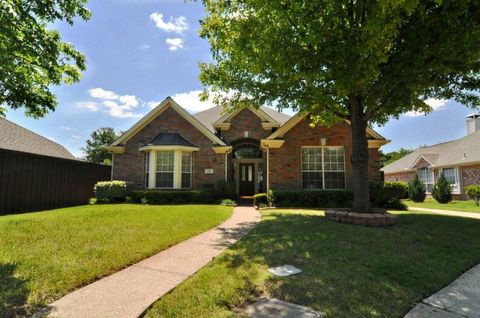 111 Midcrest Drive Irving TX 75063