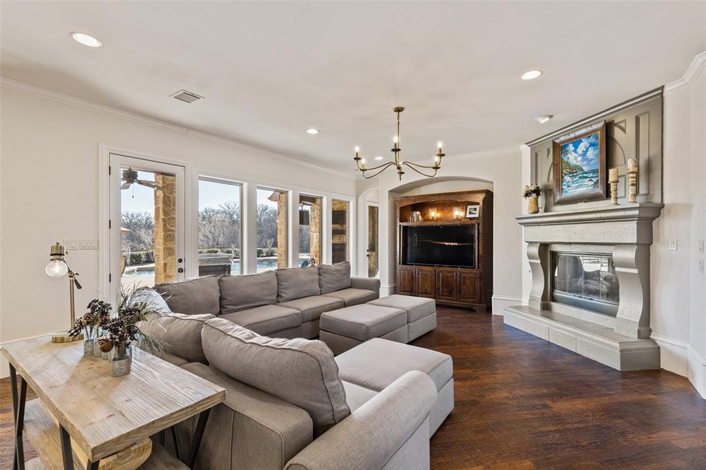 Frenchtown Manor - Residential