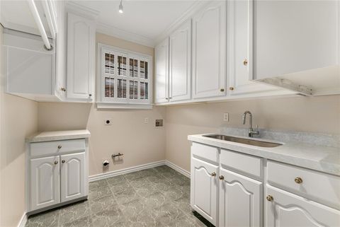 Tiny photo for 3901 Hanover Street, University Park, TX 75225 (MLS # 21012426)