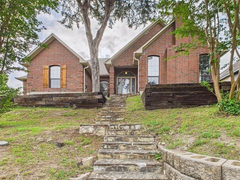 1120 Canyon Ridge Drive DeSoto TX 75115