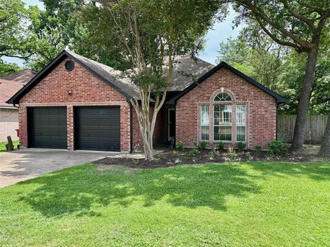 Photo of 1413 Pecan Creek Drive, Farmersville, TX 75442 (MLS # 21272091)
