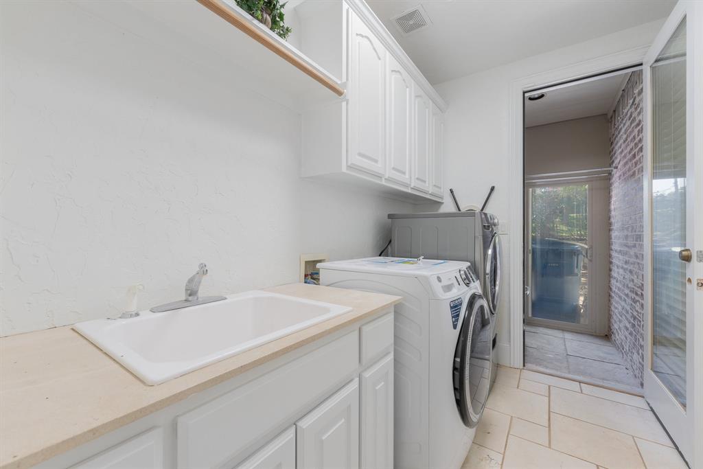 River Oaks Estates - Residential