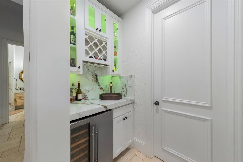 River Oaks Estates - Residential