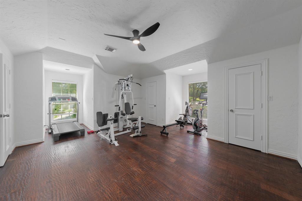 River Oaks Estates - Residential