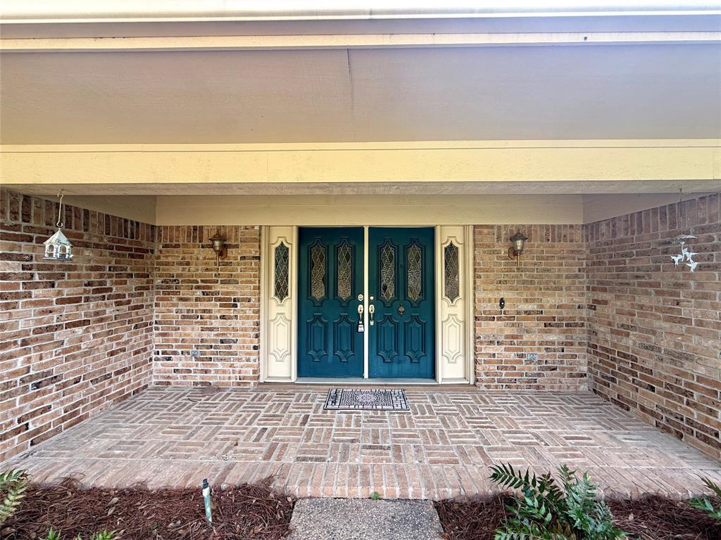 10001 Willowwick Court