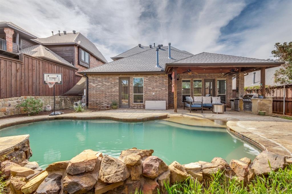 Crestwood Hollow - Residential