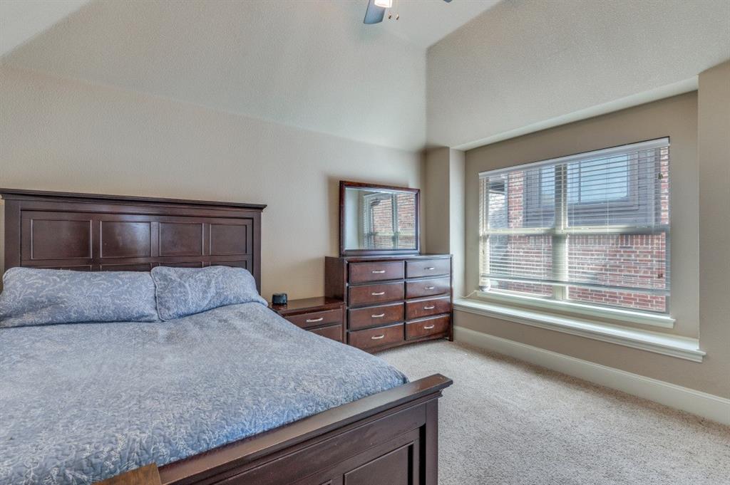 Crestwood Hollow - Residential