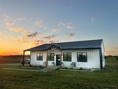 925 Clear Spring Road Stephenville TX 76401