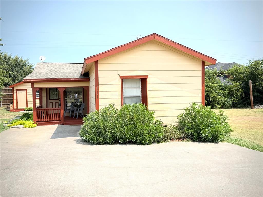 111 Ivy Lane