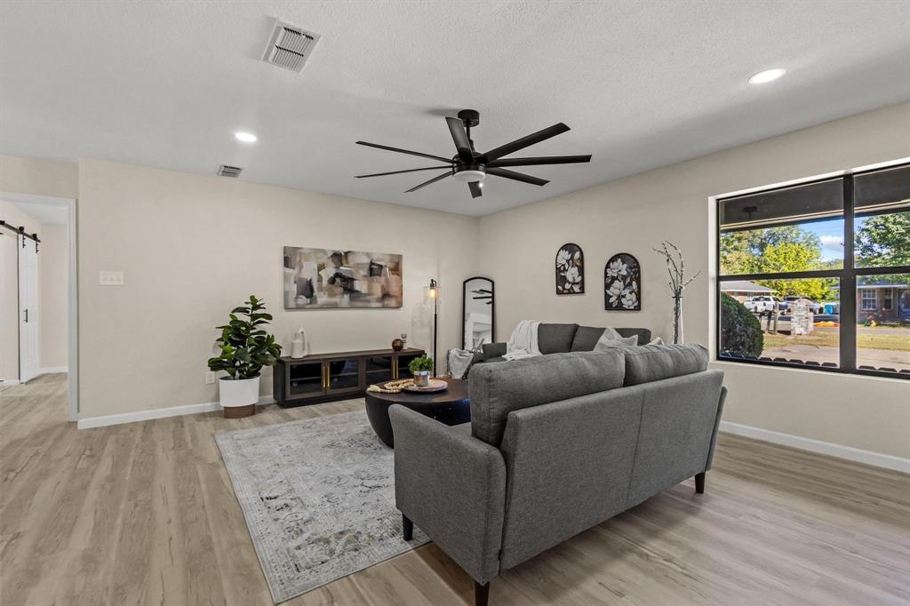 Collins L M & C C 1st Add - Residential