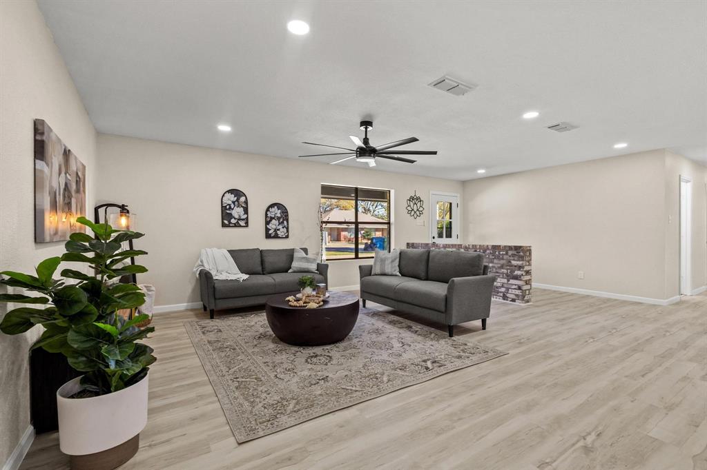 Collins L M & C C 1st Add - Residential