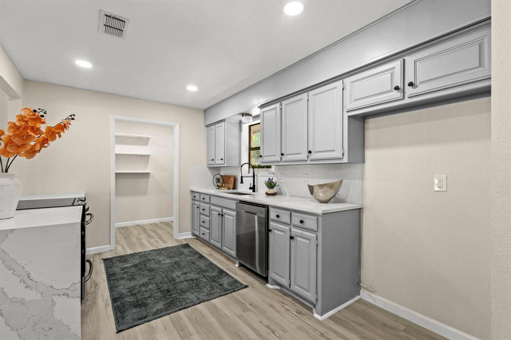 Collins L M & C C 1st Add - Residential