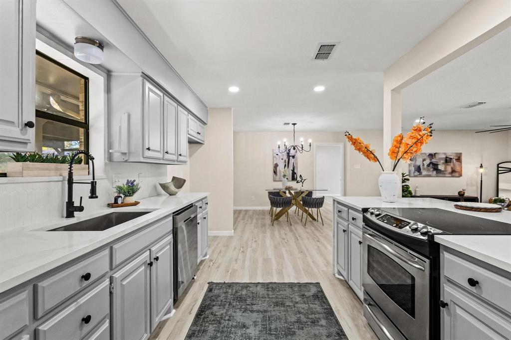 Collins L M & C C 1st Add - Residential