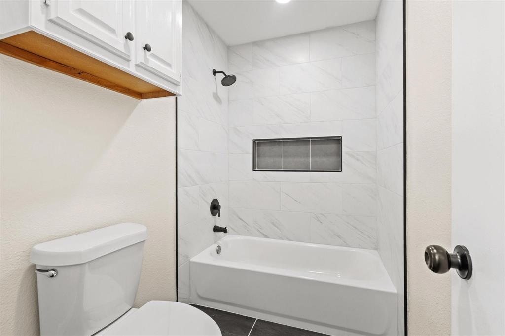 Collins L M & C C 1st Add - Residential