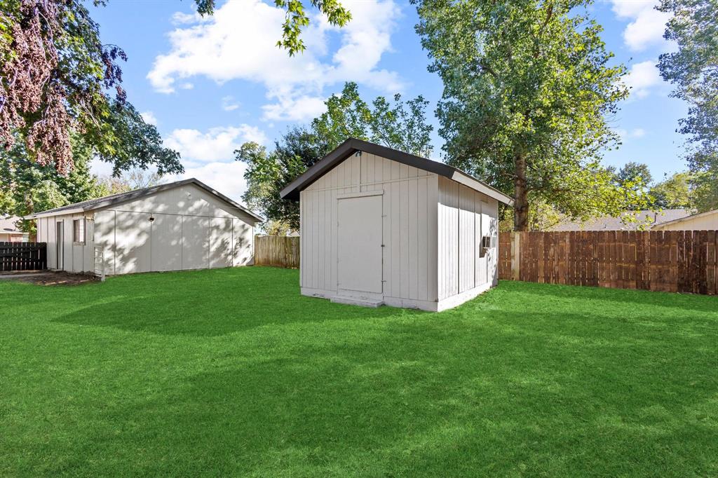 Collins L M & C C 1st Add - Residential