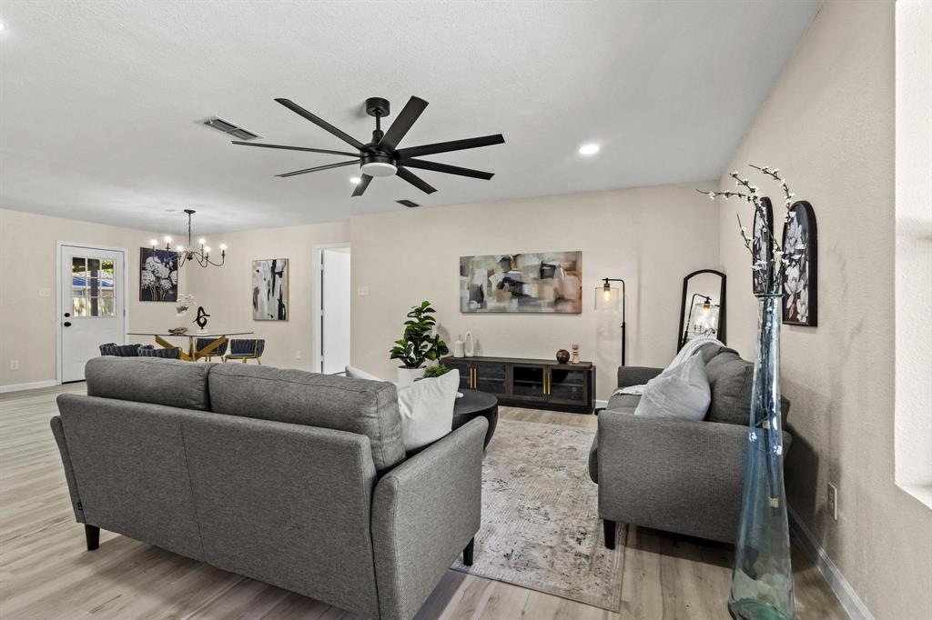 Collins L M & C C 1st Add - Residential