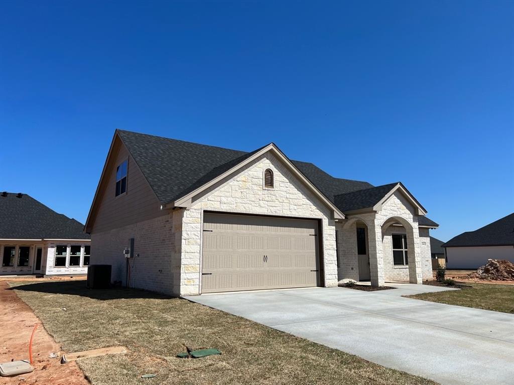 Tolar, Texas 76476, United States, 3 Bedrooms Bedrooms, ,3 BathroomsBathrooms,Residential,Active,8845