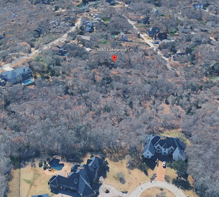 3440 Lakewood Lane