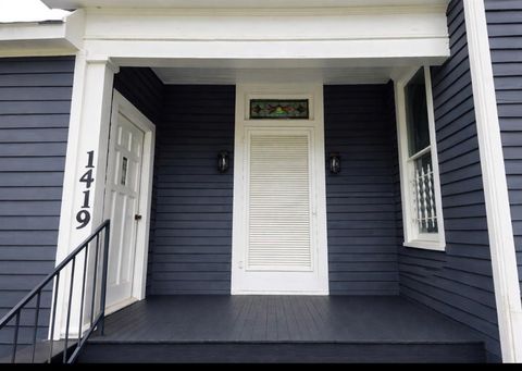 1419 N Sycamore Palestine TX 75801