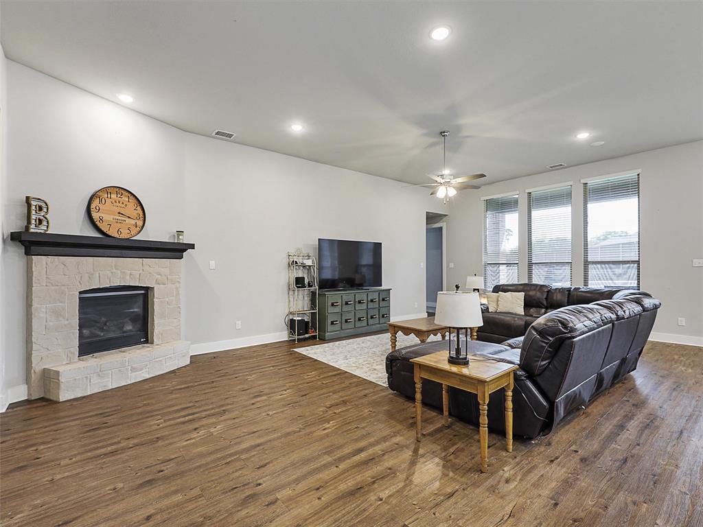 Gateway Village - The Reserve - Residential