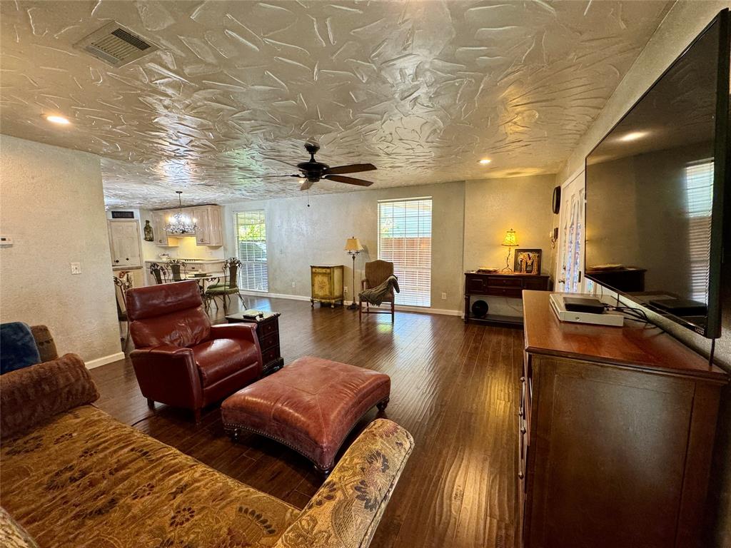 Deerpath Village 03 - Residential