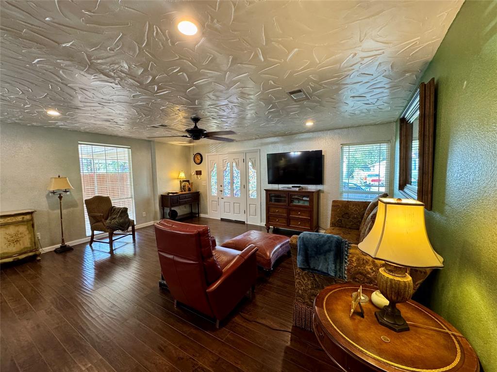 Deerpath Village 03 - Residential