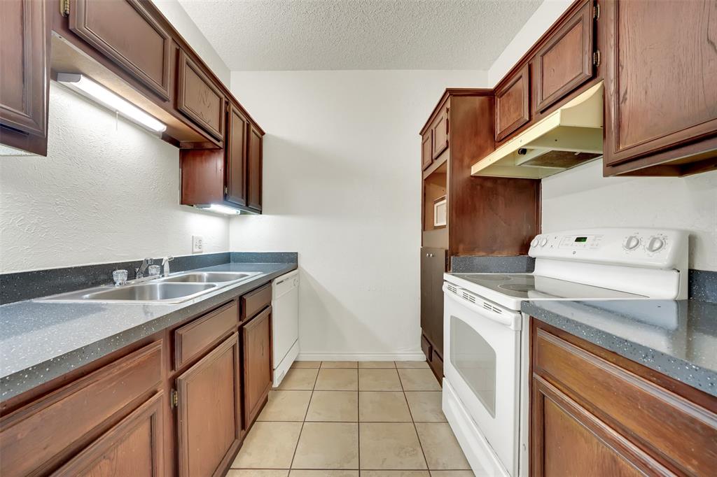 Trinity Forest Condos - Residential