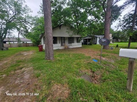 1903 N Main Street Bonham TX 75418