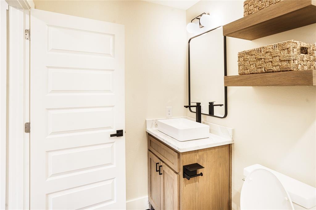 WINNETKA HEIGHTS - Residential