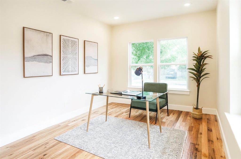 WINNETKA HEIGHTS - Residential