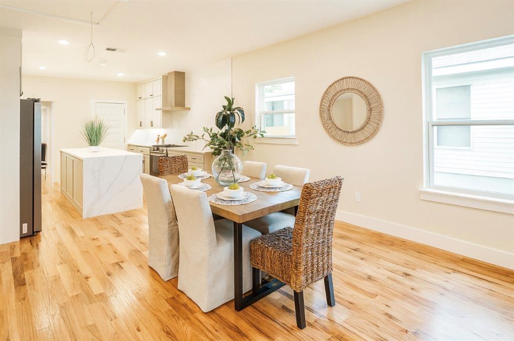 WINNETKA HEIGHTS - Residential