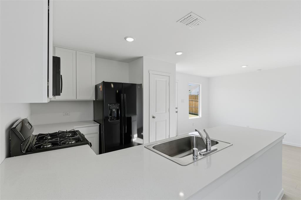 HIDDEN MEADOWS PHASE 1, BLOCK E, LOT 21, ACRES 0.1 - Residential Lease