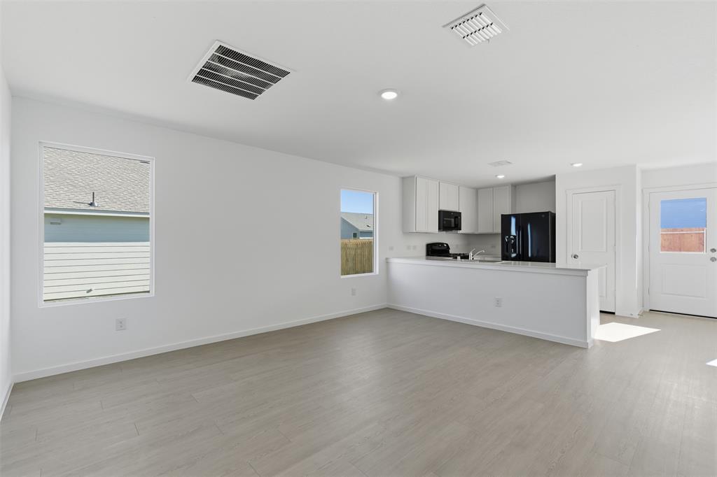 HIDDEN MEADOWS PHASE 1, BLOCK E, LOT 21, ACRES 0.1 - Residential Lease