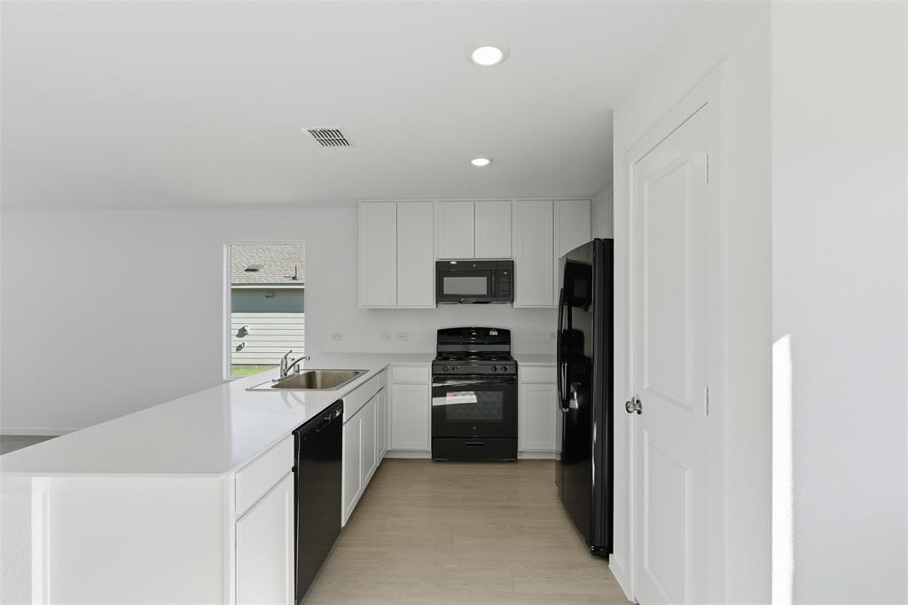 HIDDEN MEADOWS PHASE 1, BLOCK E, LOT 21, ACRES 0.1 - Residential Lease