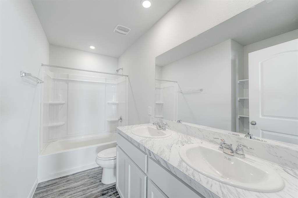 Still Water Lakes - Residential