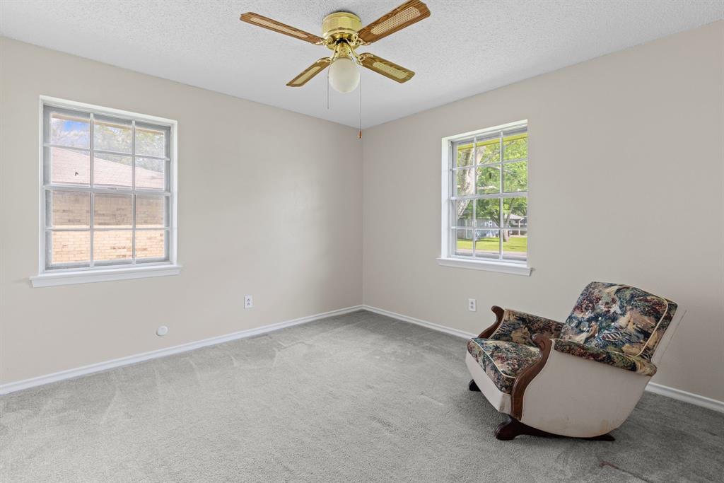 S4935 SHERWOOD FOREST ADDITION SEC 1 4 Acres .2179 - Residential