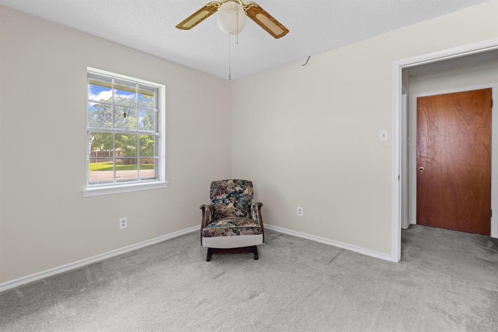 S4935 SHERWOOD FOREST ADDITION SEC 1 4 Acres .2179 - Residential