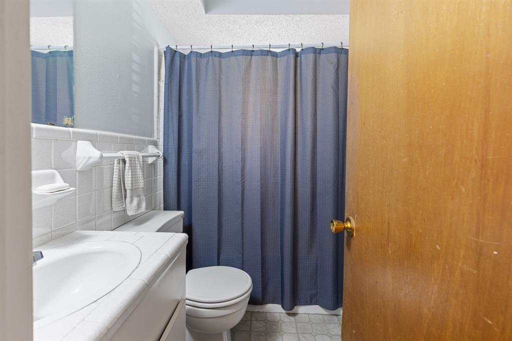 S4935 SHERWOOD FOREST ADDITION SEC 1 4 Acres .2179 - Residential